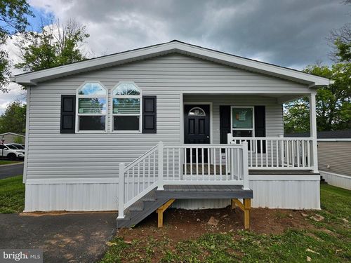 140 Pawnee Ave, DOVER, PA, 17315-3762 | Card Image