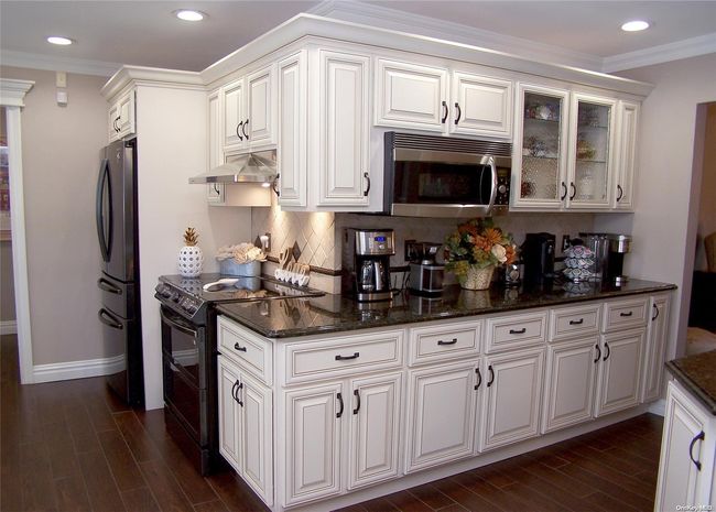 1.5 year young kitchen | Image 4