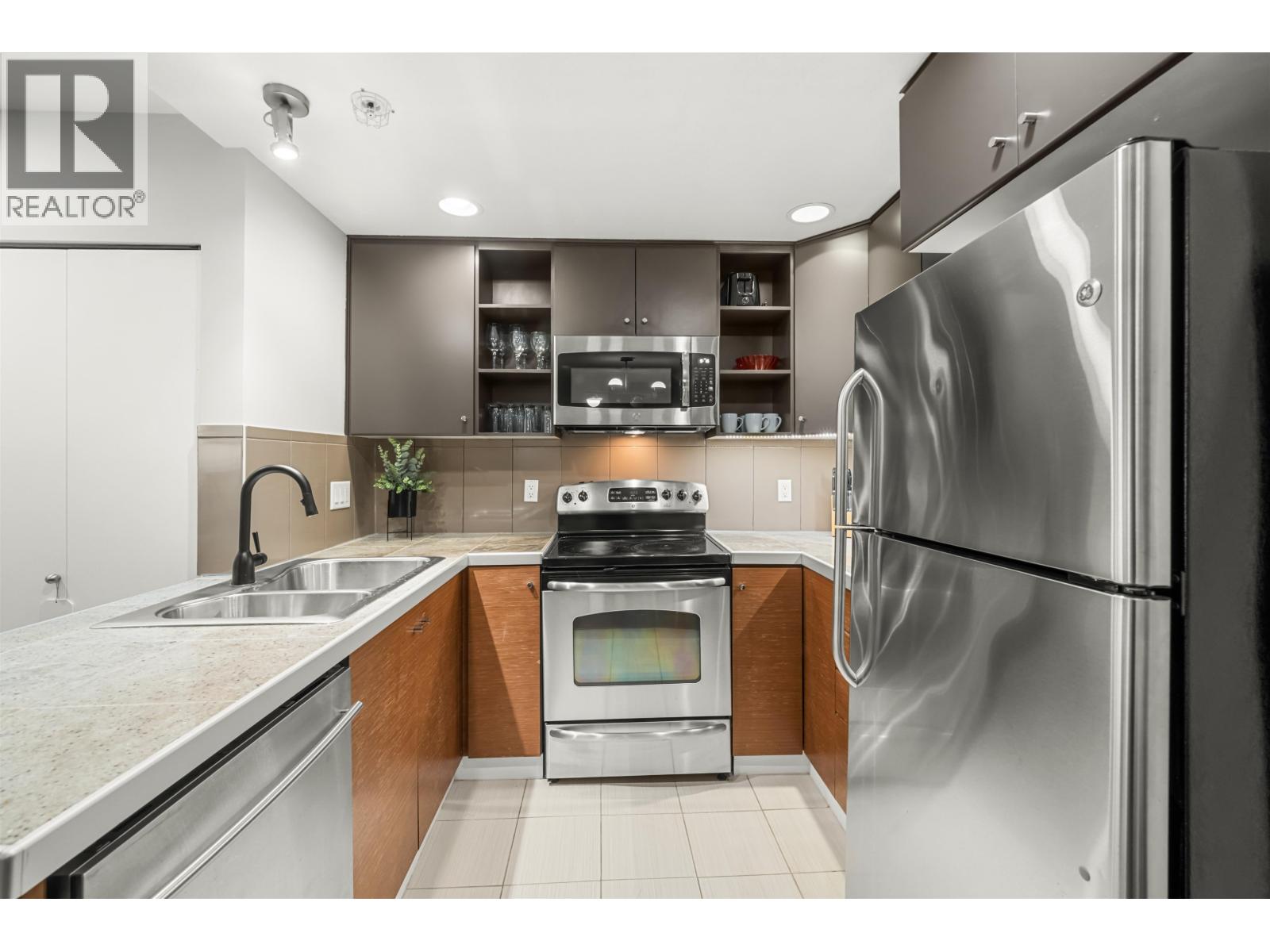 Residential in North Vancouver 4