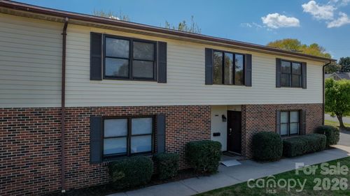 apt-30-525 12th St Sw, Hickory, NC, 28602-2552 | Card Image