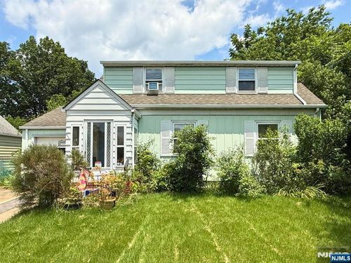 756 Allwood Rd, Clifton, NJ, 07012-1901 | Card Image