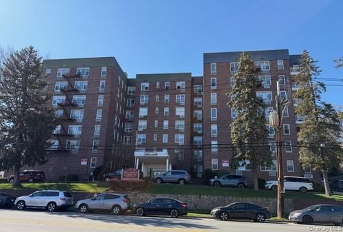 7a-125 Bronx River Rd, Yonkers, NY, 10704-4453 | Card Image