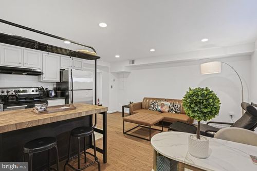 apt-1-1321 Fairmont St Nw, WASHINGTON, DC, 20009-7072 | Card Image