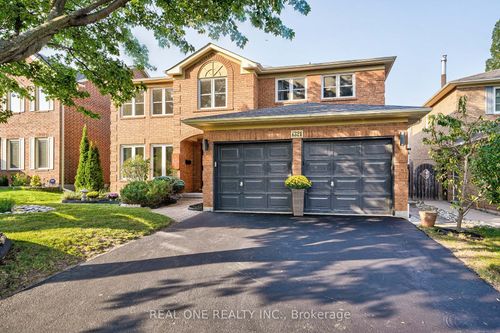 1321 Monks Pass, Oakville, ON, L6M1K6 | Card Image