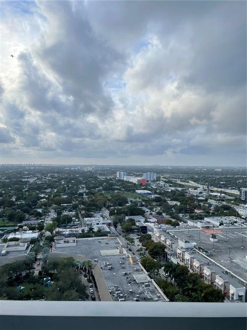 h2501-3301 Ne 1st Ave, Miami, FL, 33137-4170 | Card Image