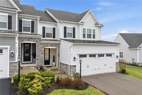 3024 Spruce Rd, Gibsonia, PA, 15044-6914 | Card Image