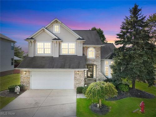 1051 Riviera Way, Macedonia, OH, 44056-2346 | Card Image