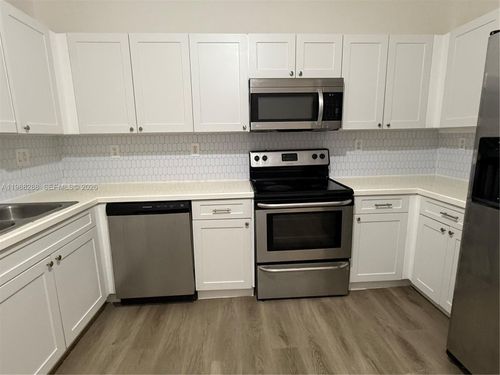 apt-108-5610 Nw 114th Pl, Doral, FL, 33178-4170 | Card Image
