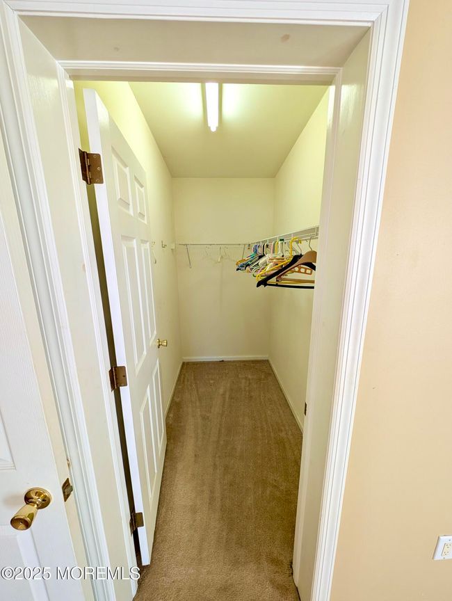 Walk-In Closet | Image 10