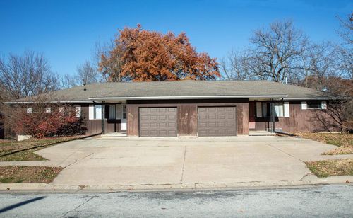 807/809 Ne 2nd Avenue, Waverly, IA, 50677 | Card Image