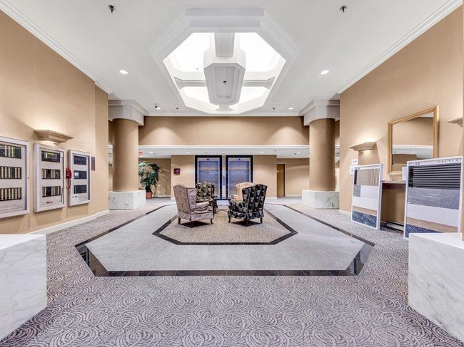 View of lobby | Image 17