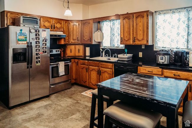 Kitchen | Image 9