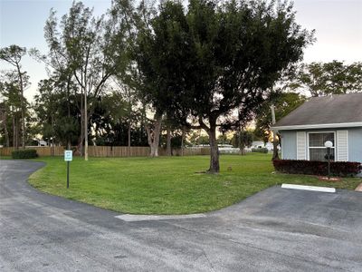 4485 Lucerne Villas Ln, House other with 2 bedrooms, 2 bathrooms and null parking in Lake Worth FL | Image 2