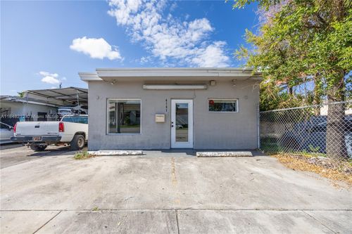 4151 W Hallandale Beach Blvd, West Park, FL, 33023-4449 | Card Image