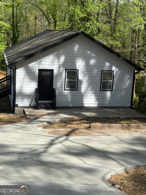 1968 County Line Rd Sw, atlanta, GA, 30331-6823 | Card Image