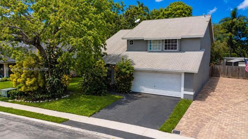 12113 Nw 33rd St, Sunrise, FL, 33323-3007 | Card Image