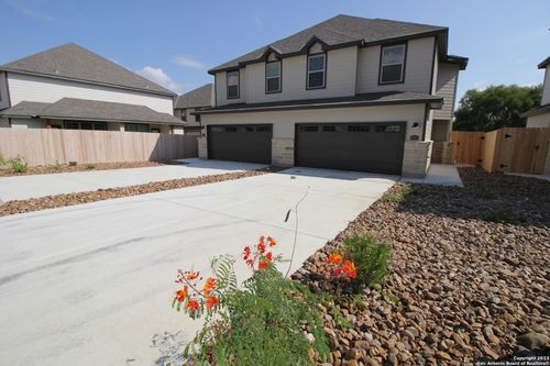 2021 Rueben Rd, New Braunfels, TX, 78130-0106 | Card Image