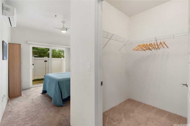 Walk in closet | Image 12