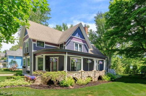342 N Main St, Romeo, MI, 48065-4622 | Card Image