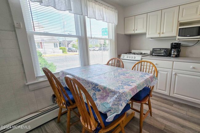 113 New Brunswick Ave, Home with 6 bedrooms, 3 bathrooms and null parking in Lavallette NJ | Image 12