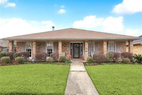 641 Petit Berdot Dr, Kenner, LA, 70065-1125 | Card Image