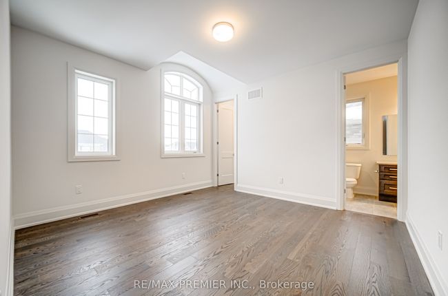 31 Bayberry Dr, House other with 4 bedrooms, 4 bathrooms and 4 parking in Tottenham ON | Image 37