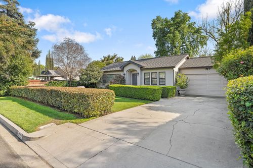 1703 W Kaweah Avenue, Visalia, CA, 93277 | Card Image