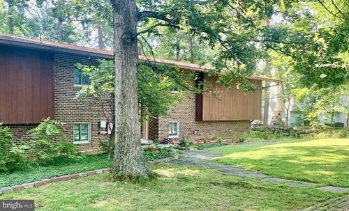 11823 Falls Rd, POTOMAC, MD, 20854-2804 | Card Image