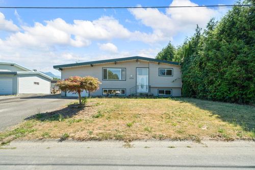 {{alt}} | Card Image