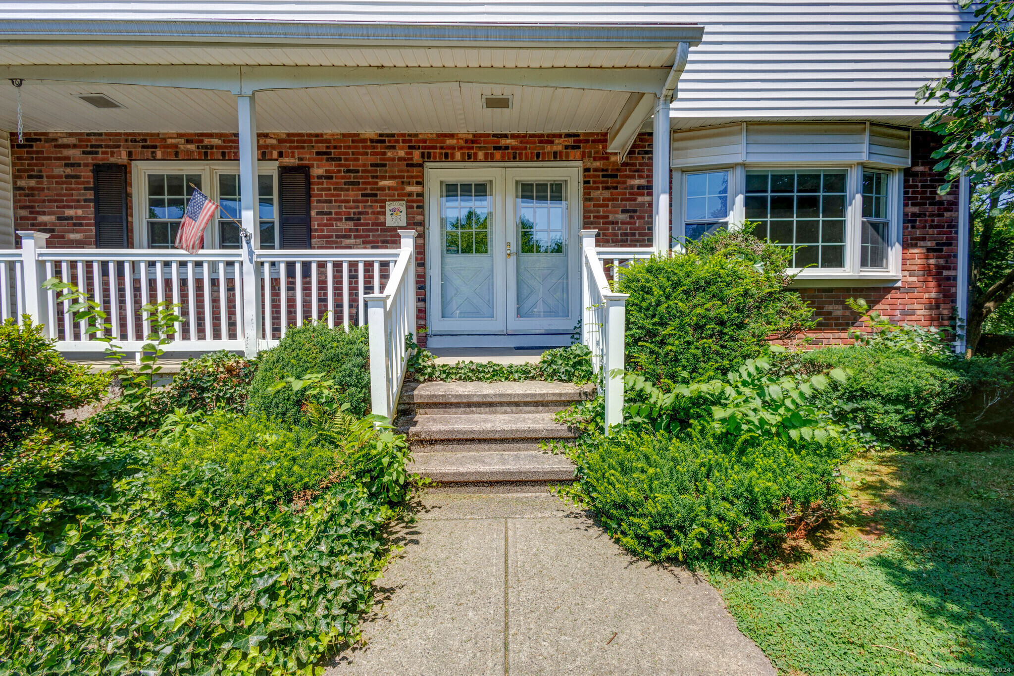 Country Hills Rd, Hamden, CT 06514