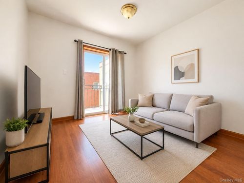 3b-5308 90th Street, New York, NY, 11373 | Card Image