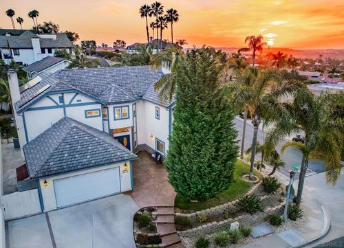 6823 Corintia St, Carlsbad, CA, 92009 | Card Image