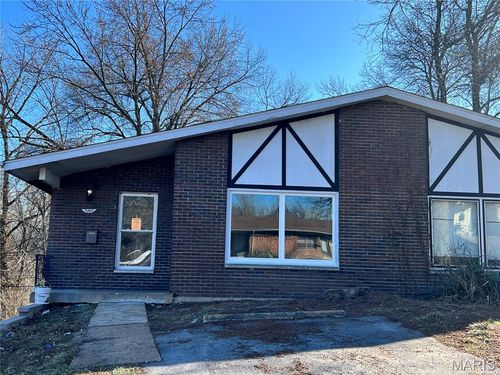 2760 Darla, St Louis, MO, 63136 | Card Image