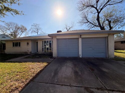 11807 Sharpview Dr, Houston, TX, 77072-2809 | Card Image