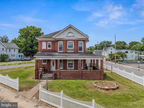 40 Winchester St, Paw Paw, WV, 25434-3100 | Card Image