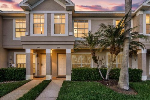 727 Kensington Lake Cir, Brandon, FL, 33511-3889 | Card Image