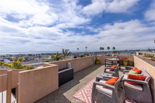 b-417 Anita St, Redondo Beach, CA, 90278-4702 | Card Image