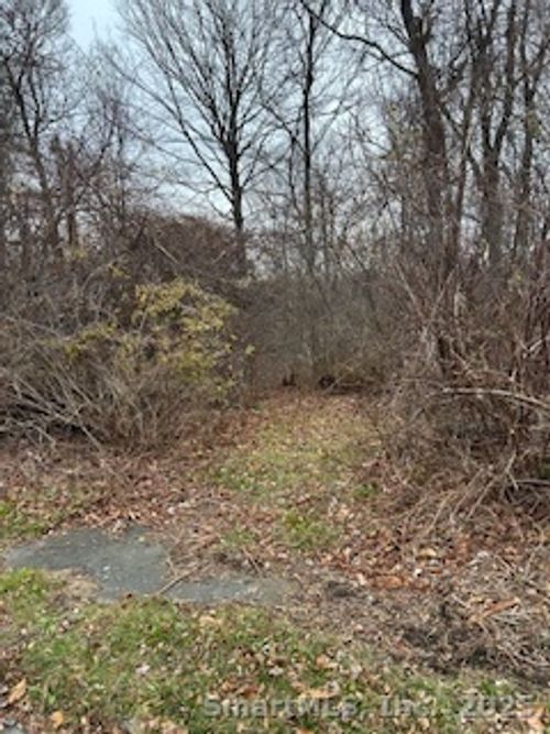 28 Tower Ln, Naugatuck, CT, 06770-3656 | Card Image