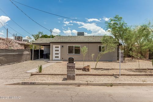2738 N La Verne Ave, Tucson, AZ, 85712-1824 | Card Image