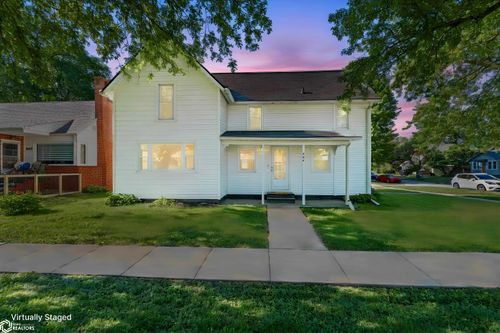 904 K Ave, Nevada, IA, 50201-1938 | Card Image