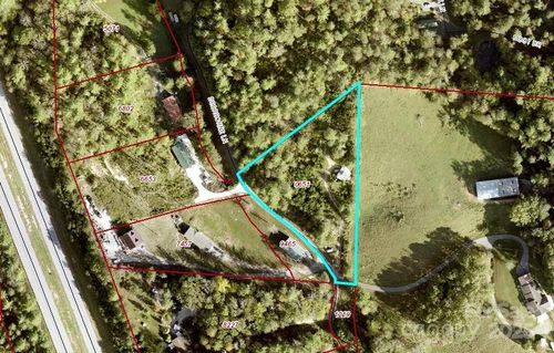 68 Deerborne Ln, Weaverville, NC, 28787-7330 | Card Image