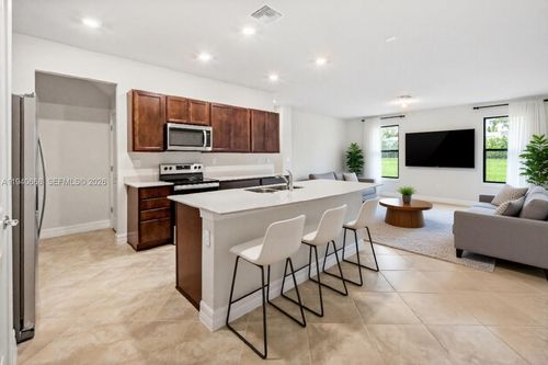 4488 Appleton Cir E, Oakland Park, FL, 33309-1004 | Card Image