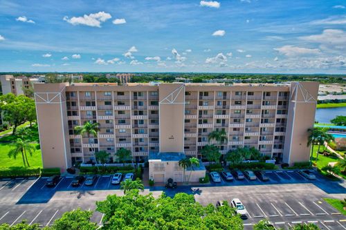 apt-806-6866 Huntington Ln, Delray Beach, FL, 33446-3016 | Card Image