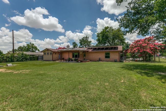10615 Bar X Trl, House other with 3 bedrooms, 2 bathrooms and null parking in Helotes TX | Image 4