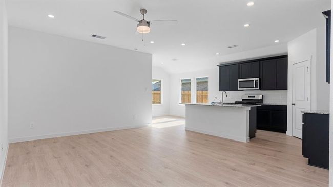 *Images and 3D tour are for illustration only and options may vary from home as built. | Image 12