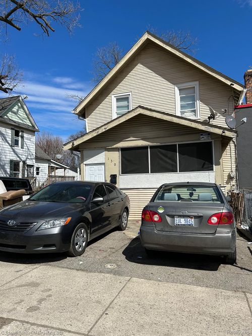 130 Baldwin Ave, Pontiac, MI, 48342-1211 | Card Image