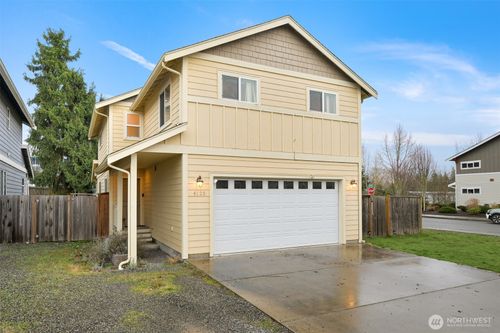4125 Stonecrest Ln, Bellingham, WA, 98226-8064 | Card Image
