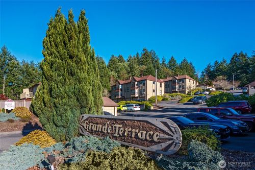 5205 S Orchard St, Tacoma, WA, 98467-3672 | Card Image