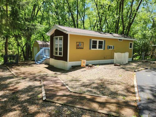 495 Sunset Cir, Edgerton, WI, 53534 | Card Image