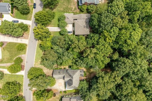 244 Brown Bear, Chapel Hill, NC, 27517-9392 | Card Image